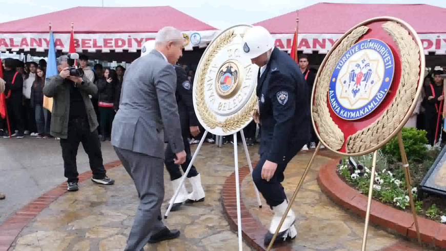 Alanya, Atatürk'ün kente gelişinin 90'ıncı yılını kutladı 