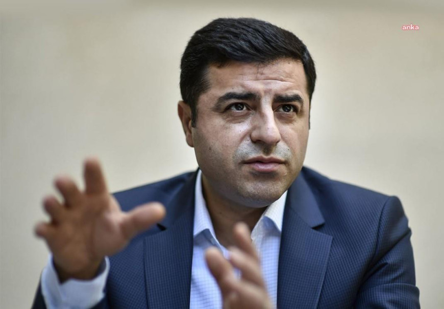 Selahattin Demirtaş: Savaş, silah, şiddet, terör, kan, gözyaşı, ölüm ve yıkım bitsin isteniyor kardeşlerim