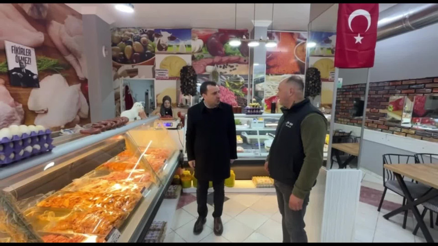 Manisalı kasap CHP’li Başevirgen’e dert yandı: “Vatandaş tavuğa yükleniyor kırmızı et yiyemiyor, sadece 10 kişiden biri alabiliyor”