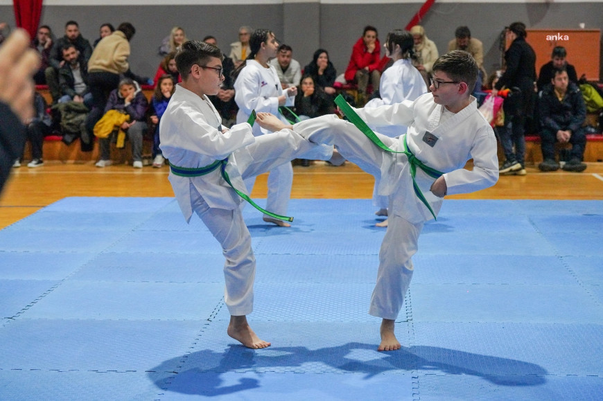 Gaziemir’in taekwondocuları kuşak atladı