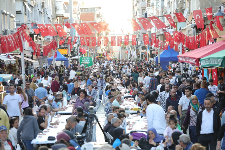 Bayraklı Belediyesi, Ramazan ayında altı noktada toplam dört bin kişiye iftar verecek