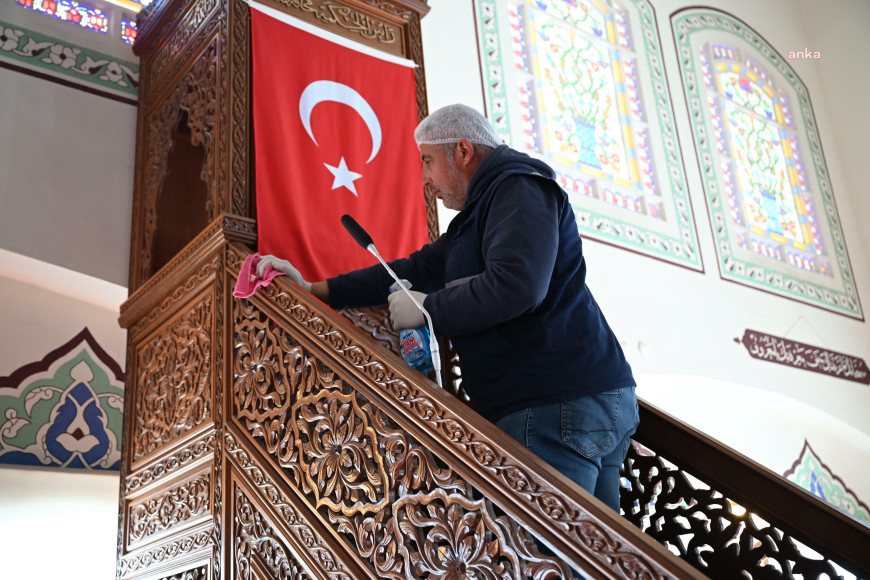 Aydın Büyükşehir Belediyesi, kentteki camileri Ramazan ayına hazırlıyor