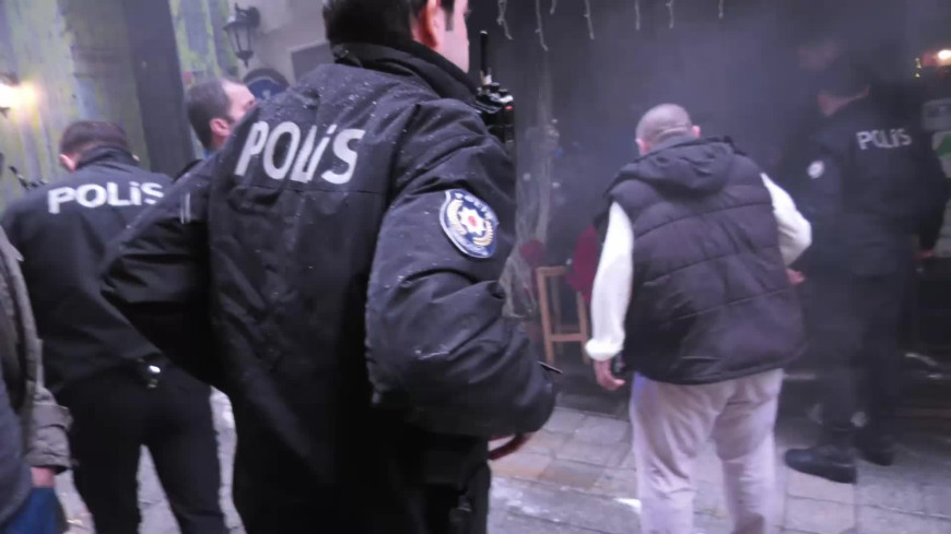 İstiklal Caddesi’nin ara sokağında korkutan yangın