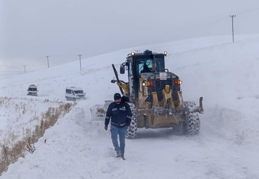 Van'da 81 yerleşim yeri ulaşıma kapandı