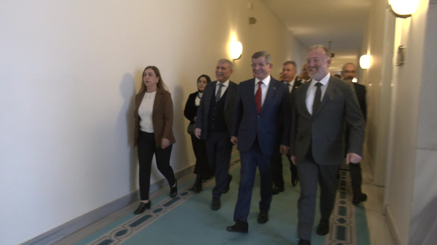 Ahmet Davutoğlu, Bakırhan'a taziye ziyaretinde bulundu