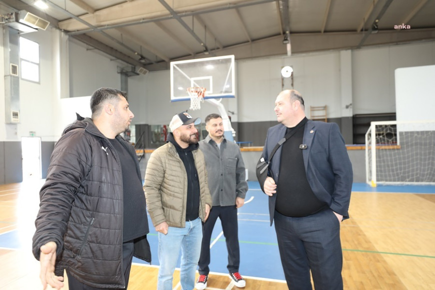 Menderes Belediyesi, Gümüldür Spor Salonu'nu yeniledi