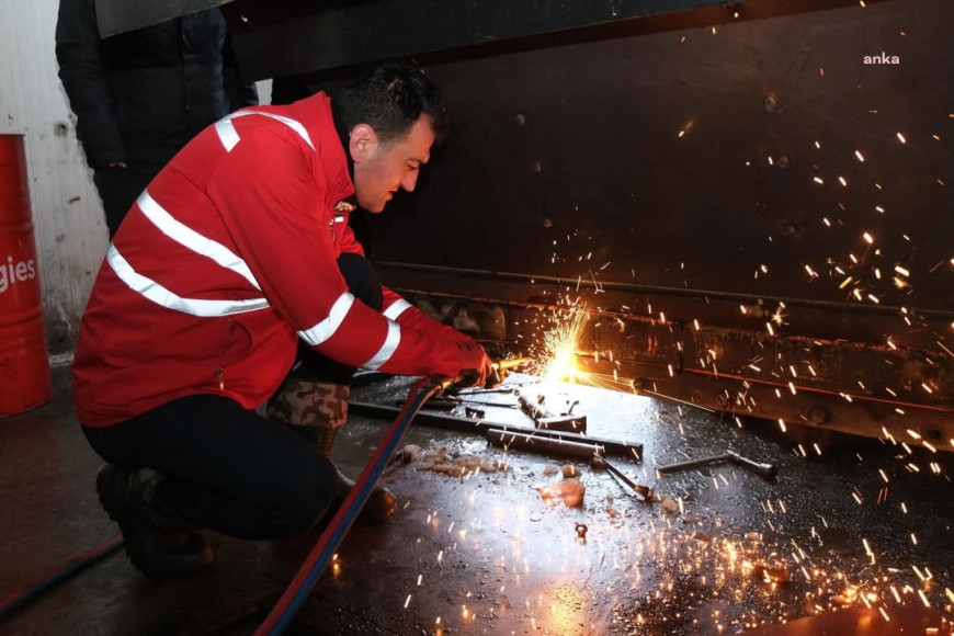 Giresun Belediyesi, yoğun kar yağışında 250 personel ile sahada