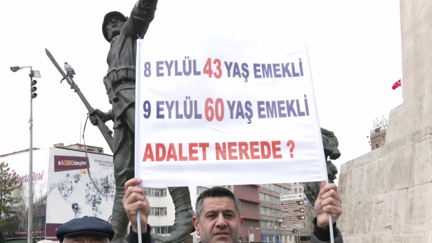 Emeklilikte Adalet Derneği üyeleri, kademeli emeklilik düzenlemesinin derhal yasalaşmasını istedi 