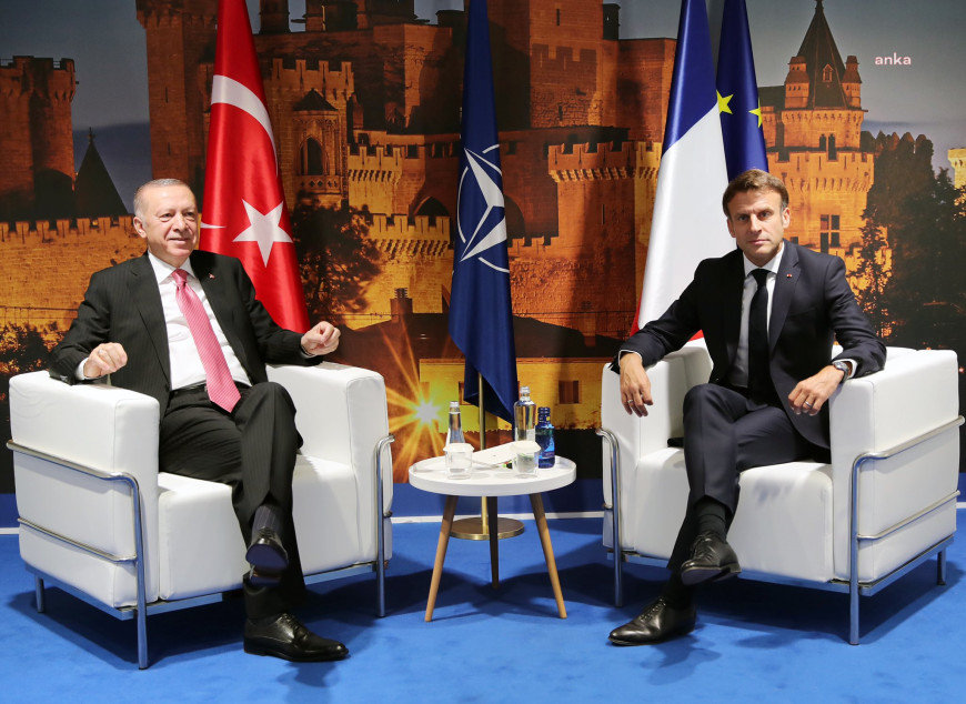 Cumhurbaşkanı Erdoğan, Fransa Cumhurbaşkanı Macron ile görüştü   