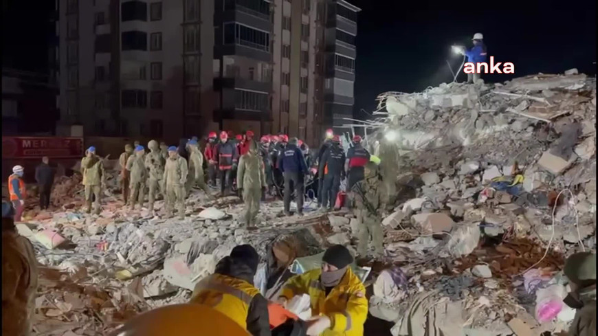 Üzümkent Sitesi davasında mağdur ailelerin "sanıklar elini kolunu sallayarak gezmesin, tutuklansın" talebi reddedildi