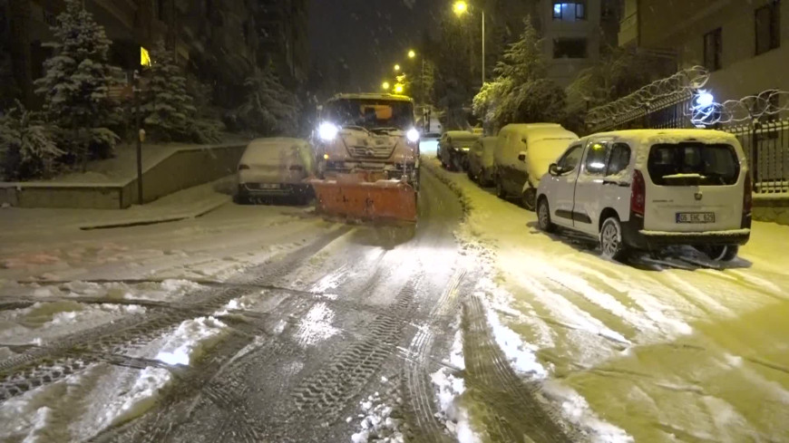 Çankaya’da karla mücadele mesaisi