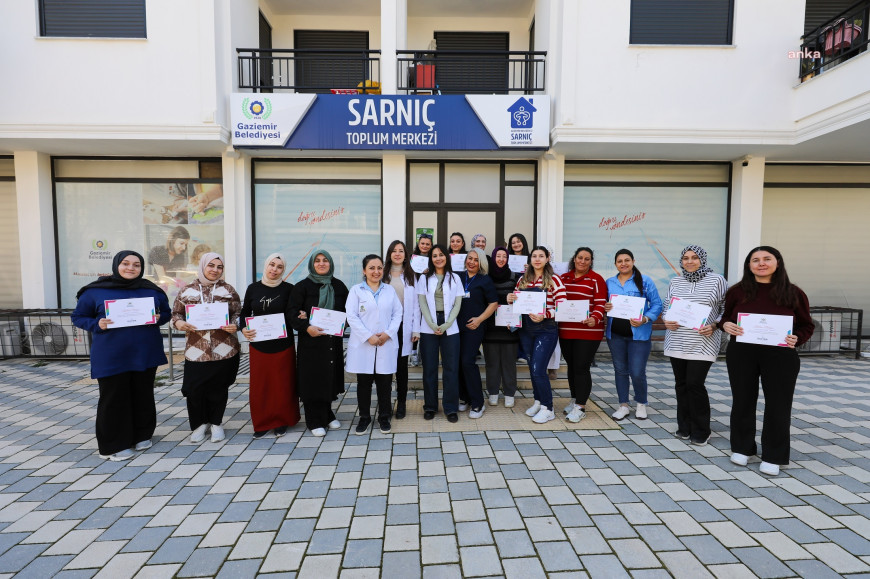 Gaziemir Belediyesi anne adaylarını Gebe Okulu ile doğuma hazırlıyor