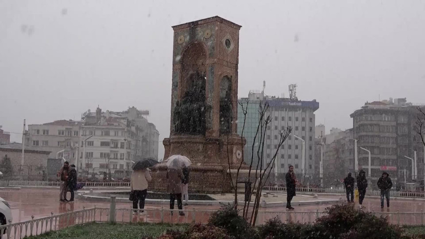 İstanbul'da trafik yoğunluğu akşam saatlerinde arttı