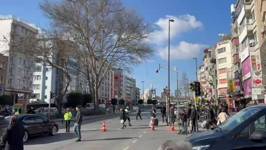 CHP İstanbul İl Başkanı Özgür Çelik'ten Saraçhane civarında yeni yol kapamalarına tepki