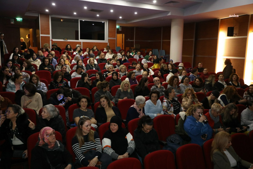 Eyüpsultan Belediyesi “Shirley Valentine” oyununa ev sahipliği yaptı