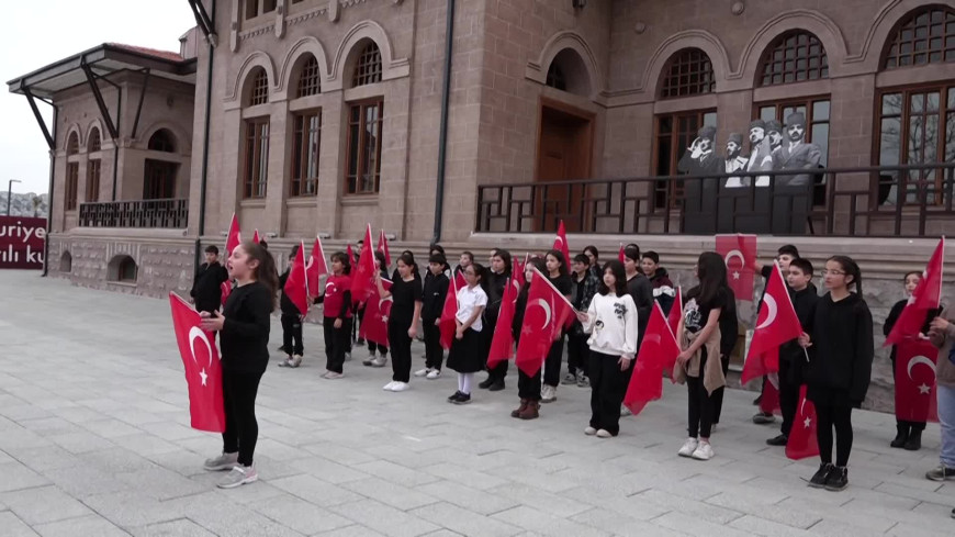 Büyükçekmece Belediye Meclisi’nden İstiklal Marşı'nın 104’üncü yıl dönümüne özel toplantı