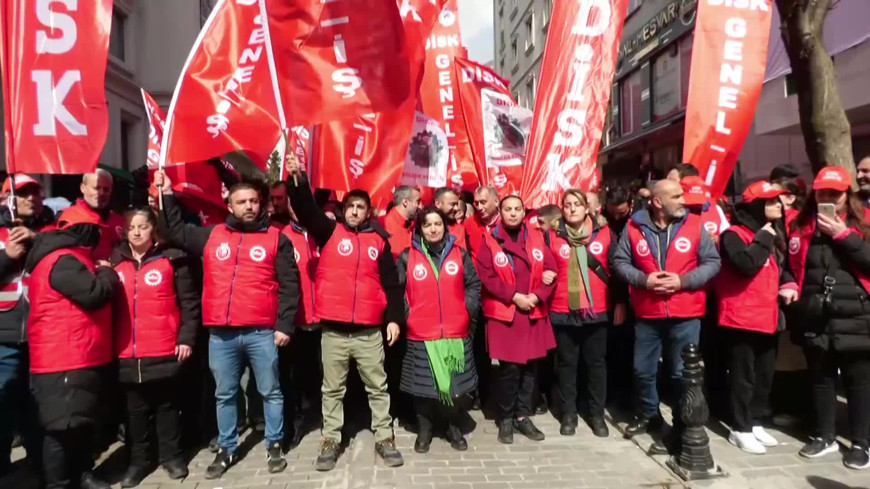 DİSK’ten Saraçhane’ye yürüyüş... Çerkezoğlu: “Yerel seçimlerde yenilgiye uğrayan iktidar, kendisini yenen herkesten intikam almaya çalışmaktadır” 