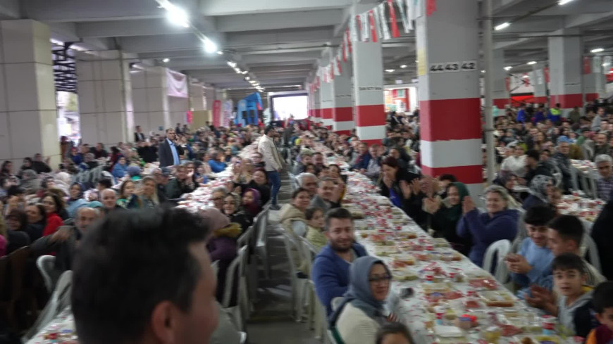 Manisa Büyükşehir Belediyesi, Soma'da iftar programı düzenledi