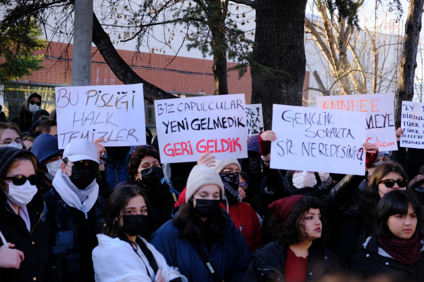 Eskişehir Emek ve Demokrasi Platformu ile üniversite öğrencilerinden İmamoğlu’na destek yürüyüşü düzenlendi