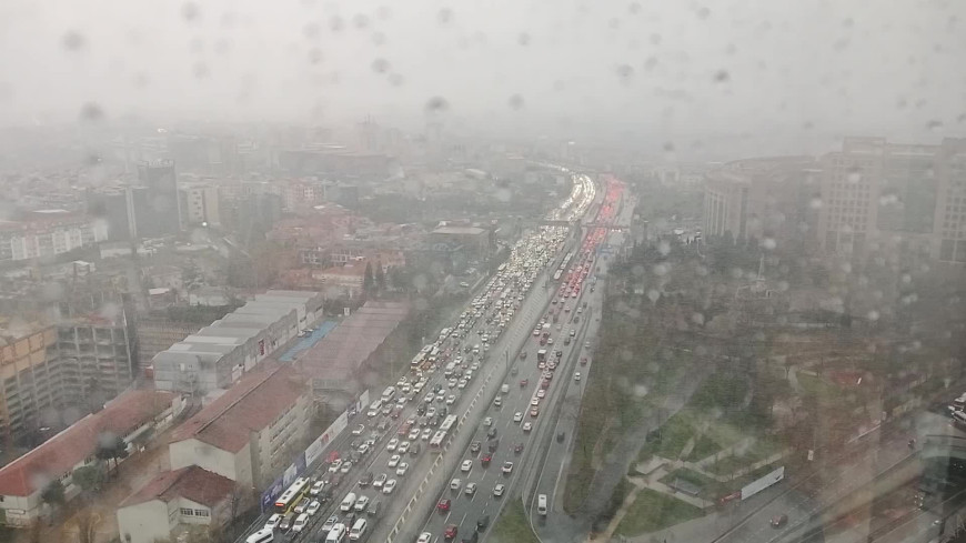 İstanbul’da trafik yoğunluğu yüzde 89'a ulaştı