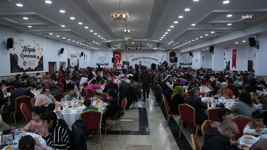 Keçiören Belediye Başkanı Özarslan, sporcular ve engelli bireyle ile iftar sofrasında buluştu