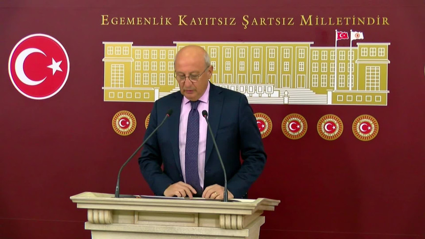 CHP'li Çakırözer, şubat ayı Basın Özgürlüğü Raporu'nu açıkladı: Bir taraftan demokrasi gelecek diyoruz, bir taraftan demokrasiye aykırı operasyonlar sürdürülmekte