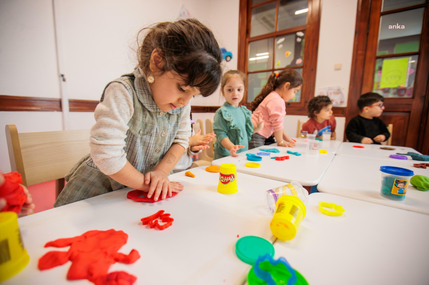 Konak Belediyesi’nin Ayla Ökmen Mutlu Çocuklar Oyun Evi’nden yeni hizmet