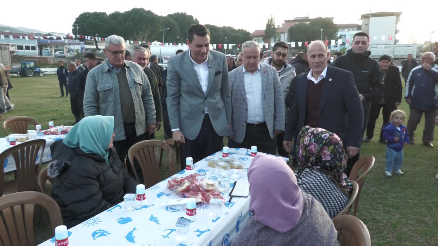 Manisa Büyükşehir Belediye Başkanı Zeyrek, Ahmetli'de vatandaşlarla buluştu