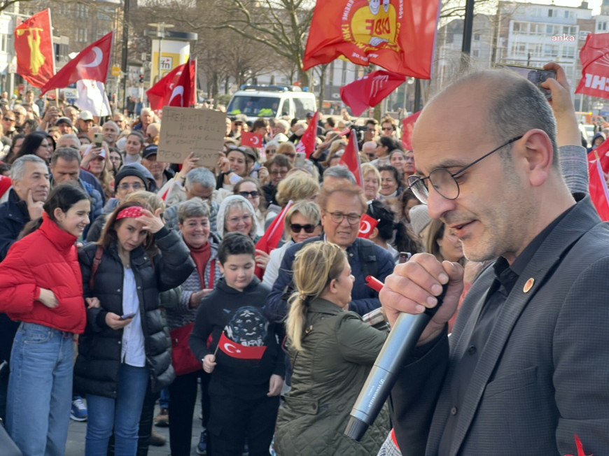 Hannover CHP Birliği demokrasi ve adalet için miting düzenledi