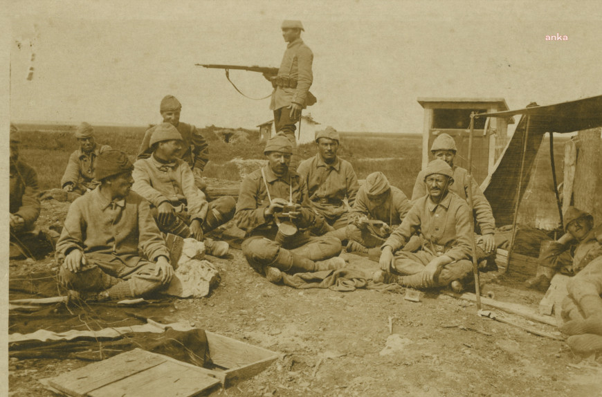 Çanakkale’nin 110 yıllık hatırası... İBB Atatürk Kitaplığı’nın özel arşivinden çıkan fotoğraflar 