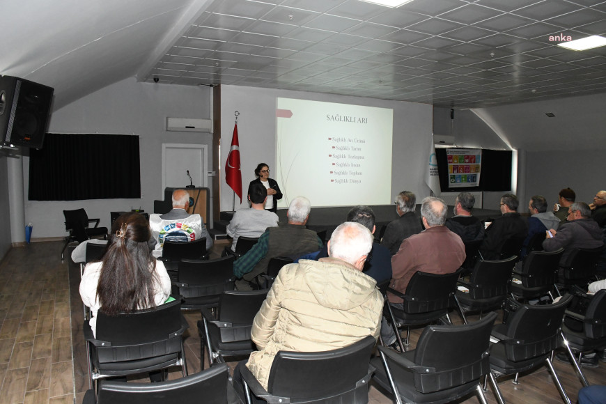 Balıkesir'de “Arı Yetiştiriciliği ve Sağlığı Paneli” düzenlendi