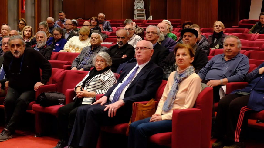 CHP’li Kayıhan Pala: “Yılda 12 defa doktora gidilmesiyle övünen bakanımız var”