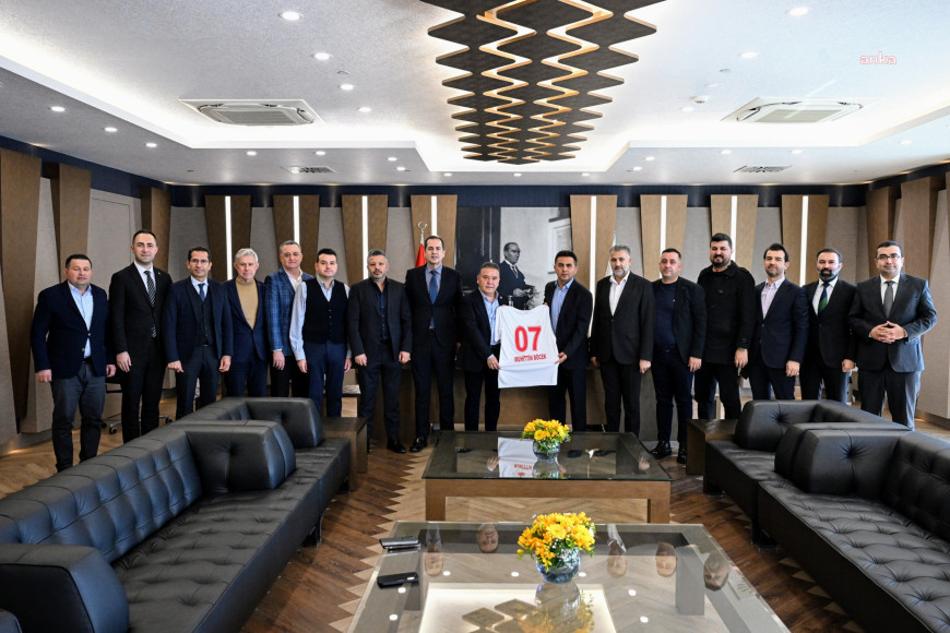Antalya Büyükşehir Belediye Başkanı Böcek, Antalyaspor’un yeni yönetimini ağırladı
