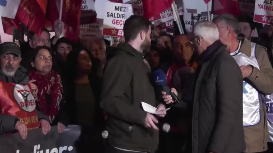 Suriye’deki Alevi katliamları Kadıköy’de protesto edildi: "Ülkemizde de bu katliamın iş birlikçiliği tam gaz devam etmektedir"