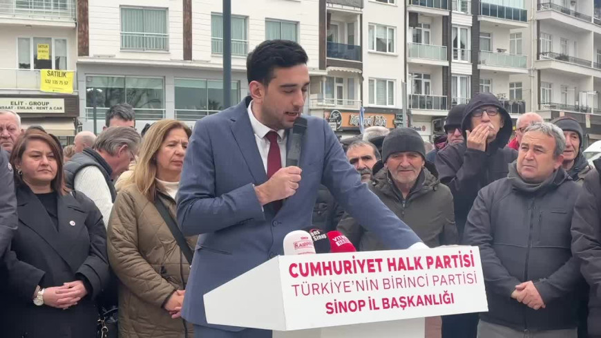 CHP'den yurt çapında protesto... Sinop İl Başkanı Yalçınkaya: “Bu iktidarın varlığını sürdürdüğü her an ve her saniye Türkiye Cumhuriyeti zarar ediyor"