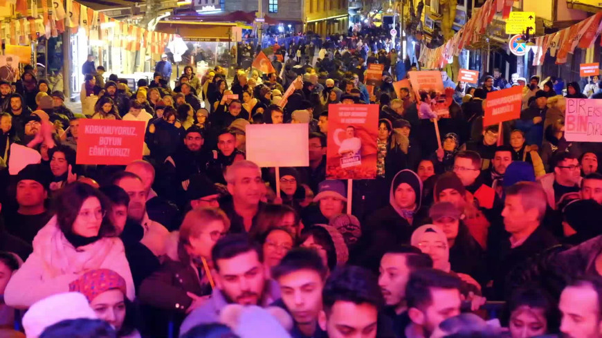 Ekrem İmamoğlu'nun gözaltına alınması Eskişehir'de protesto edildi