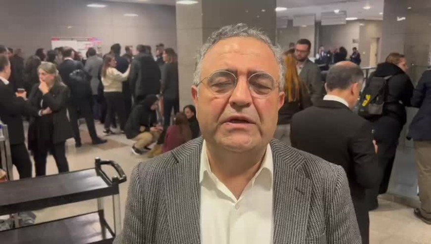 Çağlayan Adliyesi’nde gelişmeleri takip eden Sezgin Tanrıkulu: “16 milyonluk bir kentin Belediye Başkanı’nın muhatap olduğu sorular gerçekten ayıp”