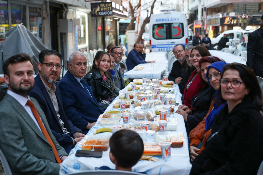 Yunusemre Belediyesi, Ayn-i Ali Mahallesi'nde iftar sofrası kurdu