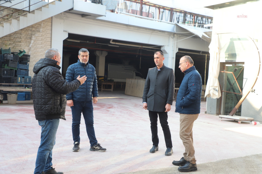 Turgutlu Belediye Başkanı Akın, pazar yerinde incelemelerde bulundu