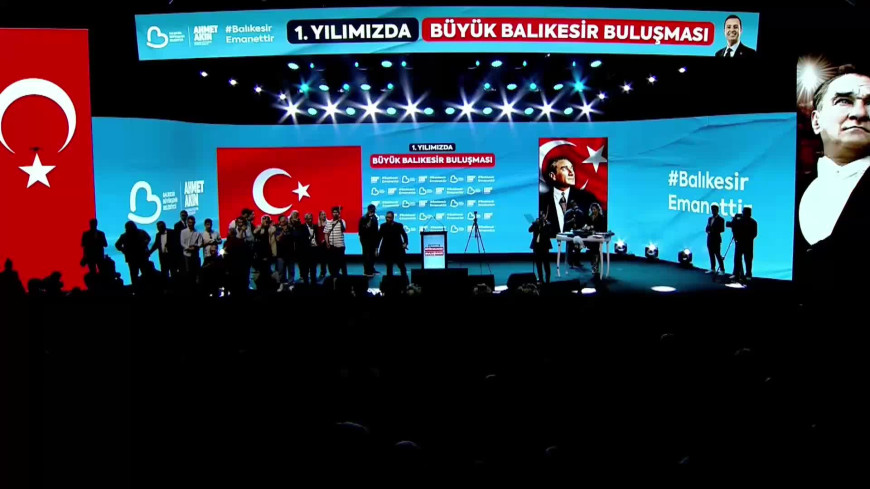 Balıkesir Büyükşehir Belediye Başkanı Akın, görevdeki 1 yılını değerlendirdi: "Kentimizi birlikte yönetecek, gelecek güzel günlere hep birlikte erişeceğiz"