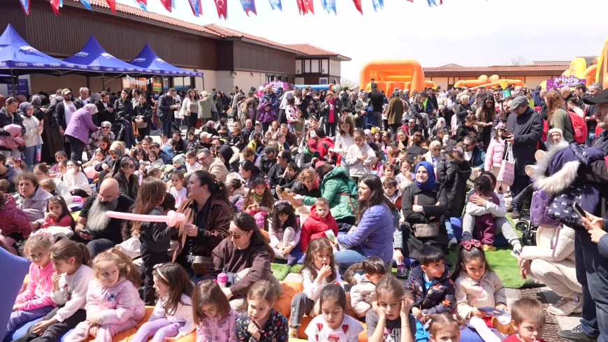 Üsküdar Belediyesi'nden çocuklar ve gençlere "Mini Fest 2" etkinliği 