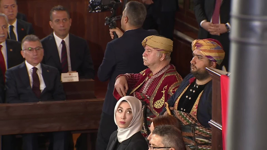 TBMM Başkanı Numan Kurtulmuş, Birinci Meclis'te konuştu: "Çocuklarımızı bugünün şartlarına içerisinde değil, onların yaşayacakları çağın şartlarına göre yetiştirmek zorundayız"