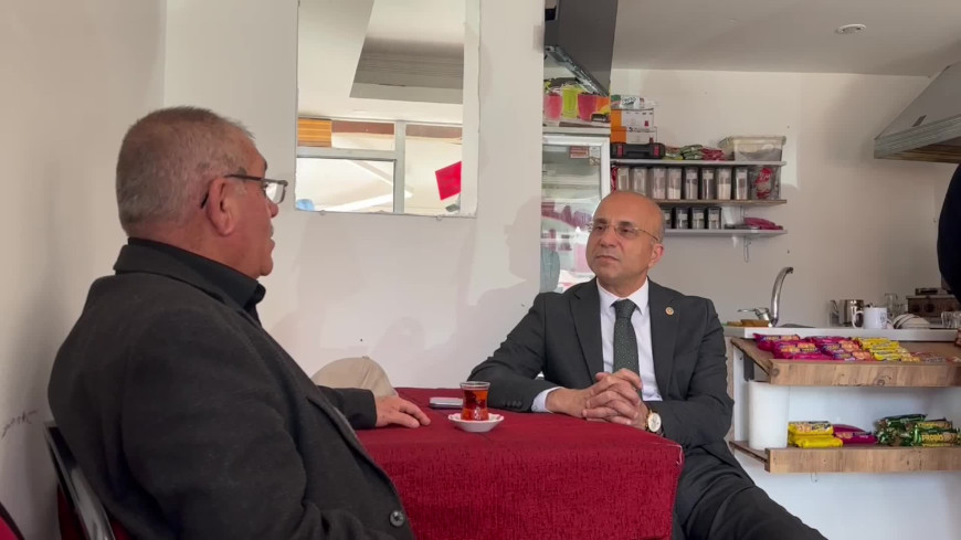 CHP’li Aşkın Genç’in dinlediği şehit yakını: “Kamuda 28 yıl çalıştım, 22 bin lira emekli aylığı alıyorum… Bir ev kirası 15 bin TL, nasıl yaşayacağız?”