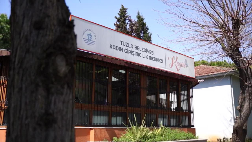 Tuzla Belediyesi Kadın Yazarlık Atölyesi mezunlarını verdi