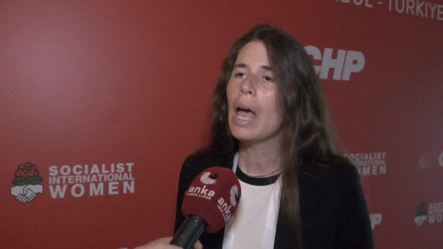 Kadın Sosyalist Enternasyonali toplantısına katılan Çeşme Belediye Başkanı Lal Denizli: Her toplum, kadınların ikinci plana atıldığı noktalarda ciddi sıkıntılar yaşıyor