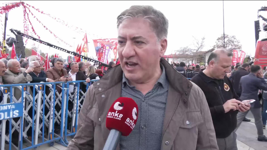 CHP'nin "Millet İradesine Sahip Çıkıyor" mitingi... Murat Emir: "Tüm toplum kesimleri ayakta, gençler ayakta ve Konya da bunu gösteriyor ki bu iktidarın artık gitme zamanı gelmiştir"