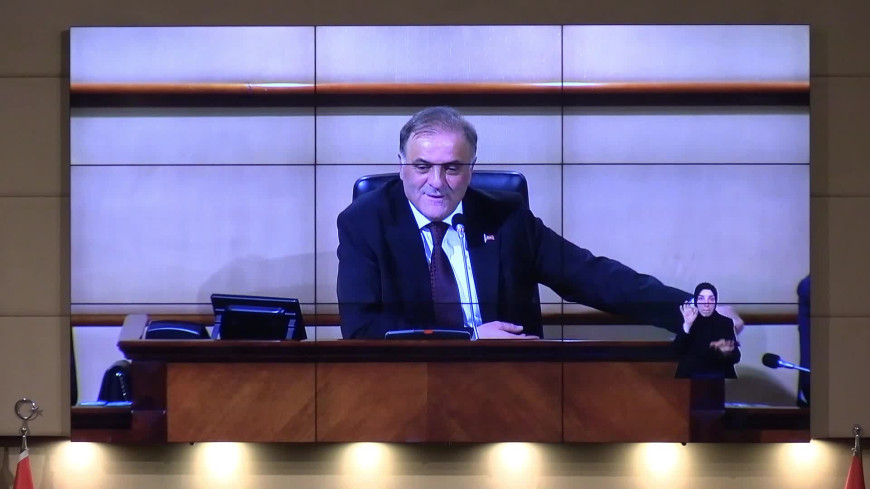 İBB meclisi mayıs ayı toplantıları gergin başladı... İBB Başkan Vekili Nuri Aslan: Ya hepimizi tutuklayın ya da adaletli olun