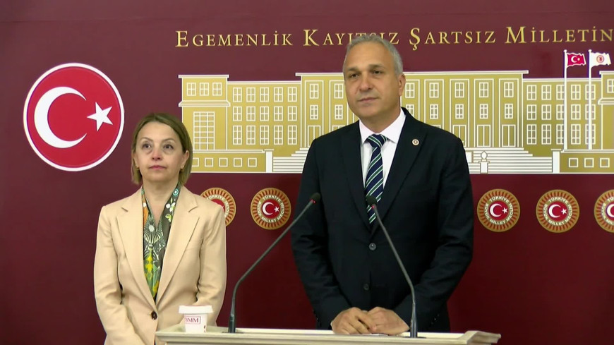 CHP'li Özçağdaş'tan iktidara uyarı: "Rektörler ve YÖK üyelerini Anayasa’ya ve AYM kararına aykırı atamayı bırakın, yeni düzenlemeyi yapın"