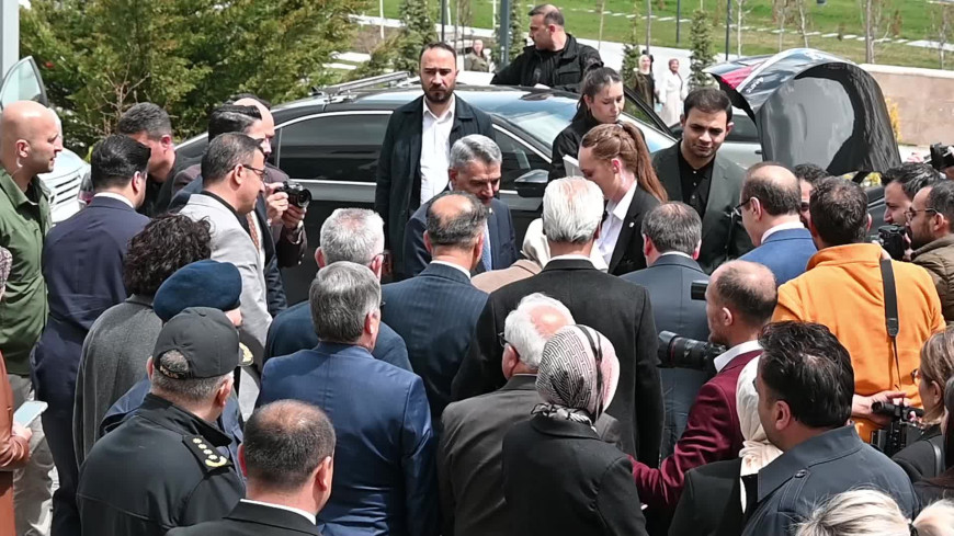 Aile ve Sosyal Hizmetler Bakanı Özdemir Göktaş: 100 bin 142 gencimiz Aile ve Gençlik Fonu’na başvurdu