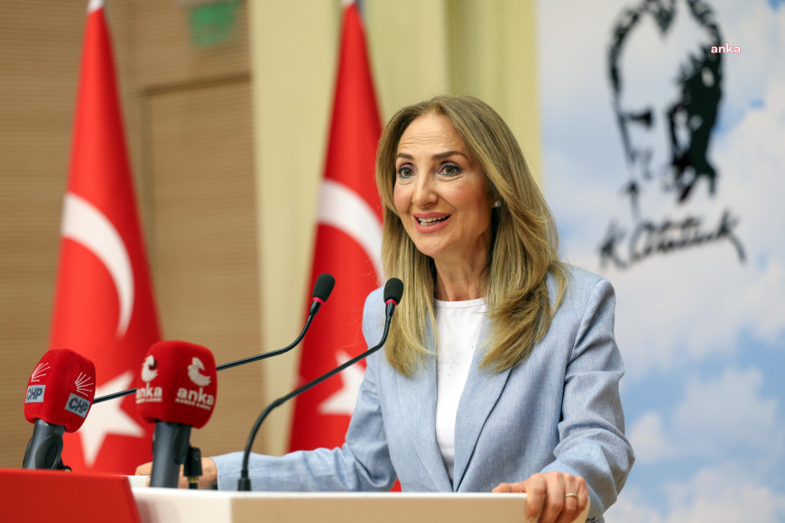 Özgür Özel'e fiziksel saldırı... Aylin Nazlıaka: "Yerel seçimlerde Türkiye’nin birinci partisi olan Cumhuriyet Halk Partisi’nin liderine yönelik yapılan bu çirkin saldırı hepimize yapılmıştır"